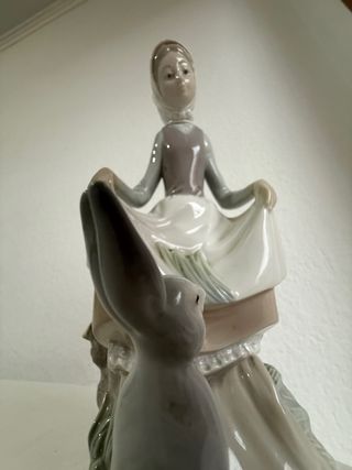 Lladró niña con conejo
