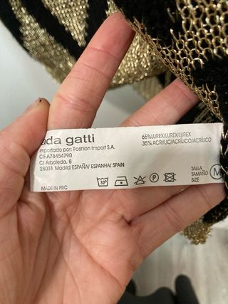 Jersey dorado y negro estampado animal