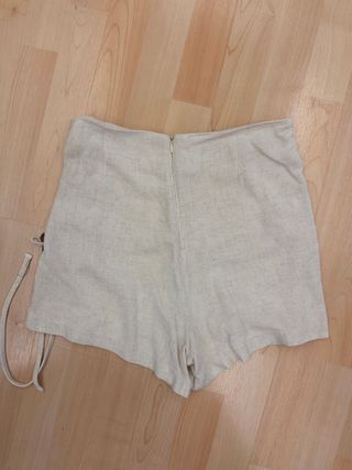 Falda pantalón Stradivarius beige