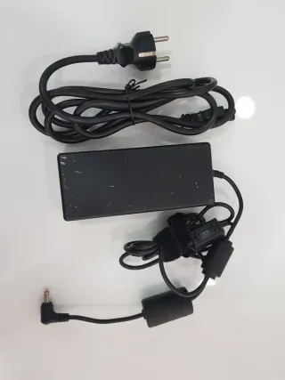 Cargador DELTA ADP-135DB BB