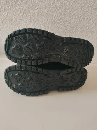 Botas montaña Quechua Negras Talla 44