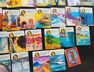 Lote 35 mini cuentos Minibiblioteca literatura