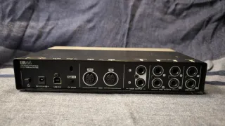 Steinberg UR44 Interfaz de Audio 6x4 + MIDI
