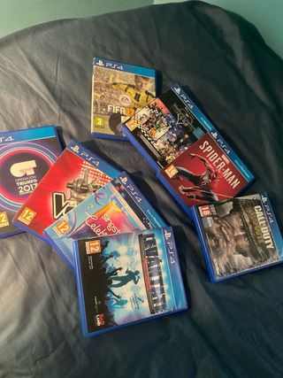 PS4 negra + 2 Mandos + PS VR + Juegos