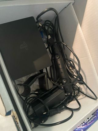 PS4 negra + 2 Mandos + PS VR + Juegos