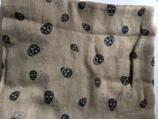 Fular Flamenco Calaveras verdes oliva y Negro