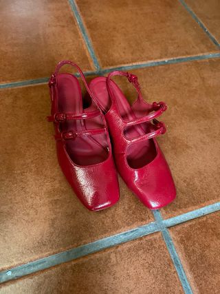 Bailarina tacón rojo