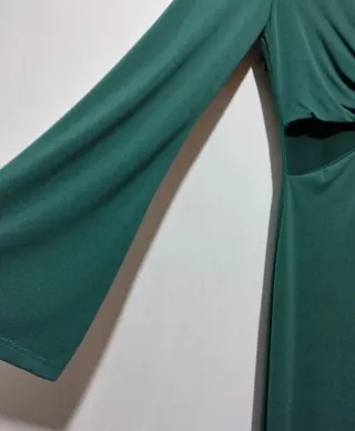 Abito lungo verde con cut-out