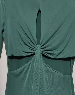 Abito lungo verde con cut-out