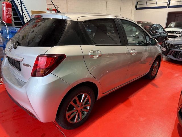 Toyota Yaris 2016
