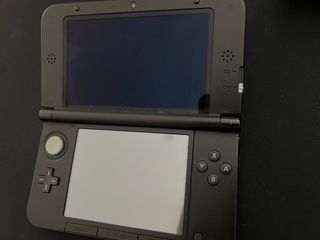Nintendo 3DS XL + Mario Kart 7