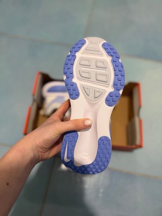 Nike Vomero 18 Wide Scarpe Running Donna