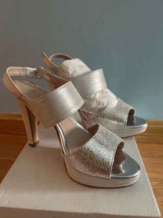 Sandalias plateadas fiesta Talla 39