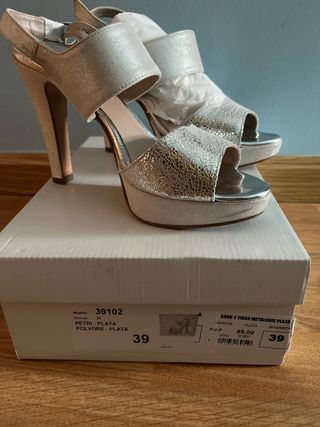 Sandalias plateadas fiesta Talla 39