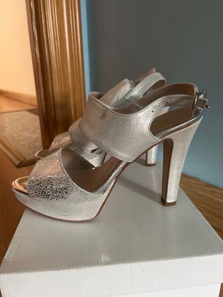 Sandalias plateadas fiesta Talla 39