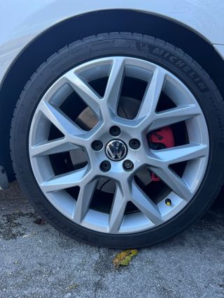 Frenos delanteros de gti