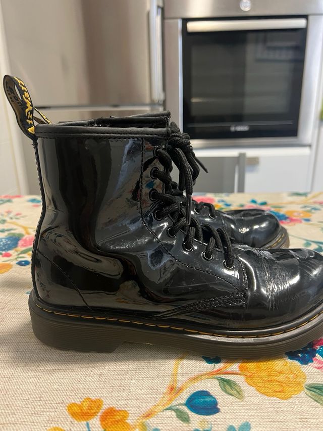 Botas Dr. Martens niña charol talla 36
