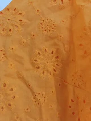 Camisa tirantes naranja con encaje