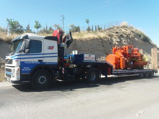Camión grúa volvo Cabeza Tractora con Grúa Fassi