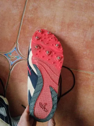 Zapatillas de clavos para atletismo
