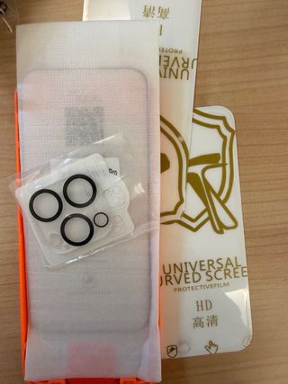 Set de fundas y protectores iPhone 15 Pro