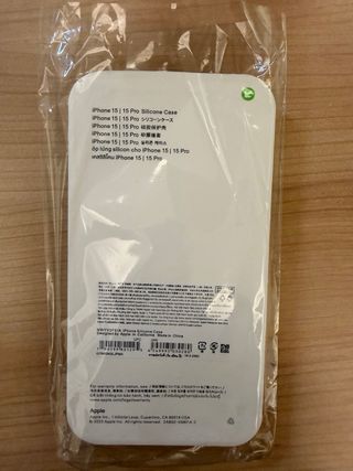 Set de fundas y protectores iPhone 15 Pro