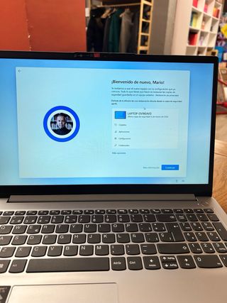Portátil Lenovo Plata y Negro