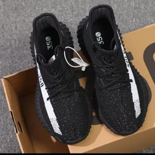 Adidas Yeezy 350 Boost