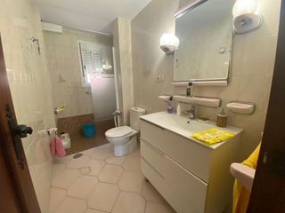 Piso en alquiler en El Juncal - Av. de la Paz en Sevilla