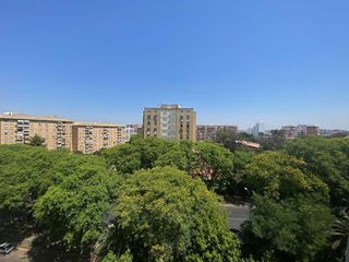 Piso en alquiler en El Juncal - Av. de la Paz en Sevilla