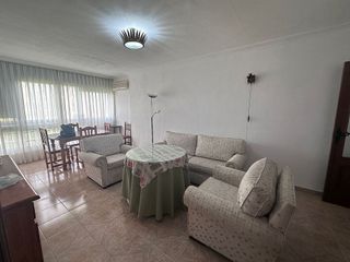 Piso en alquiler en El Juncal - Av. de la Paz en Sevilla