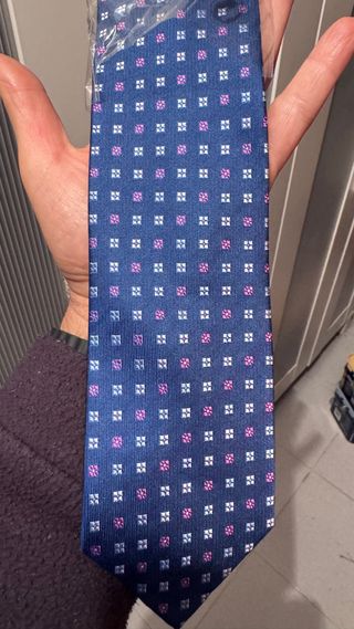 Corbatas de Emidio Tucci, NUEVAS, con la etiqueta.