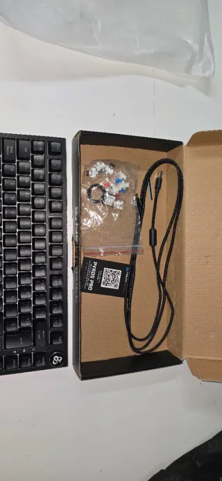 Teclado Newskill Pyros Pro RGB