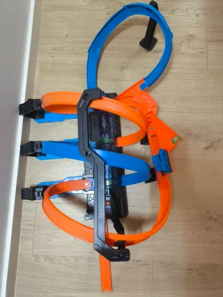 Circuito Hot Wheels Looping con Lanzador Eléctrico