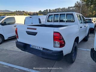 TOYOTA HILUX 2.4 D-4D Cabina Doble GX