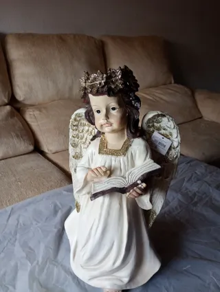 Figura Ángel con Luces y Libro