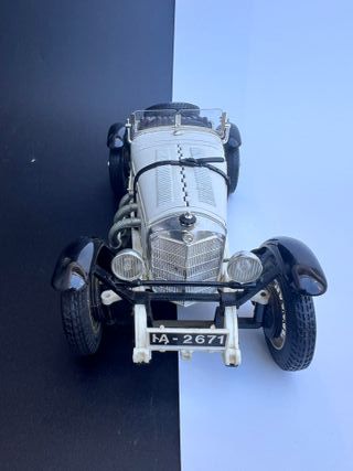 MERCEDES BENZ SSK BURAGO 1/18