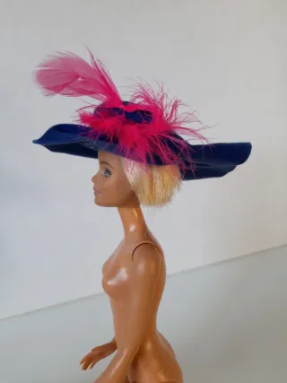 Barbie cappello blu con piuma 1994