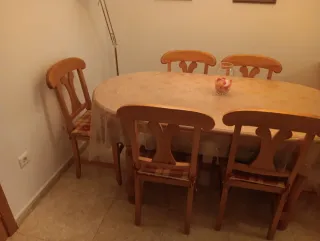 Mueble TV con espejo y mesa con 6 sillas