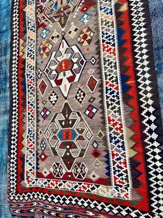 Kilim de lana tejido a mano