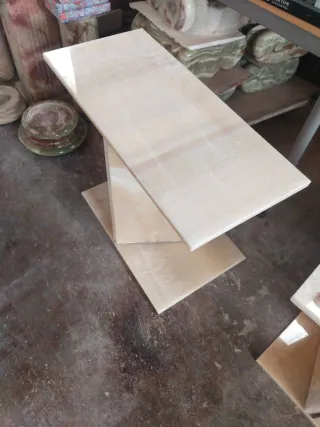 Mesita Onix Miel Transparente