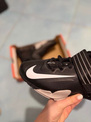 Nike Savaleos Scarpe da Sollevamento Nero