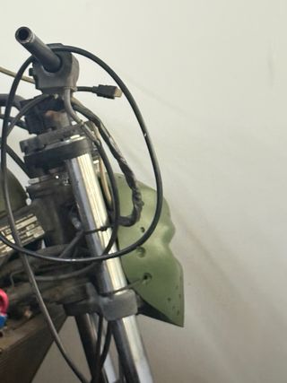 Suzuki 750 Cafe Racer Verde Militar