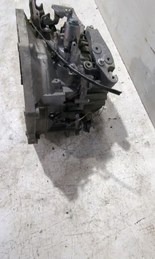 153463 caja 93191608 opel zafira / zafira family b