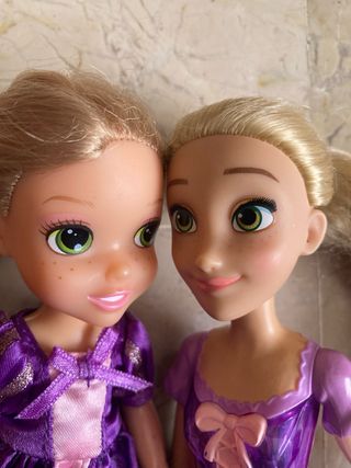 Set di due bambole Rapunzel Disney, una grande e una piccola