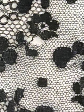 Mantilla de encaje negro
