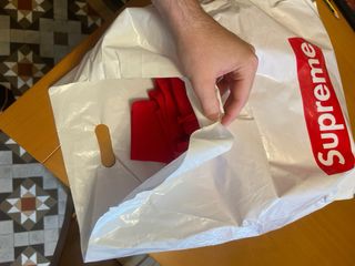 Sudadera Supreme Roja Logo Blanco