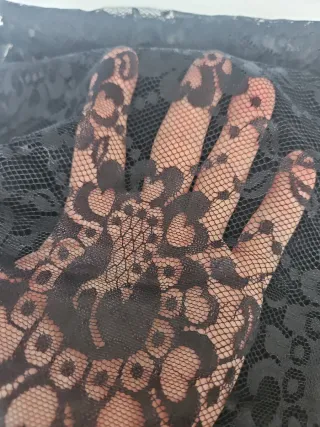 Mantilla madrina, peineta y guantes