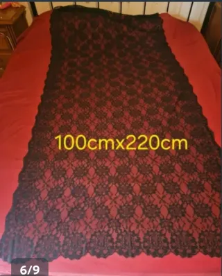 Mantilla madrina, peineta y guantes