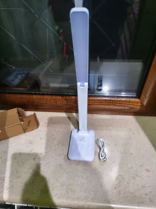 Lampada da scrivania LED bianca